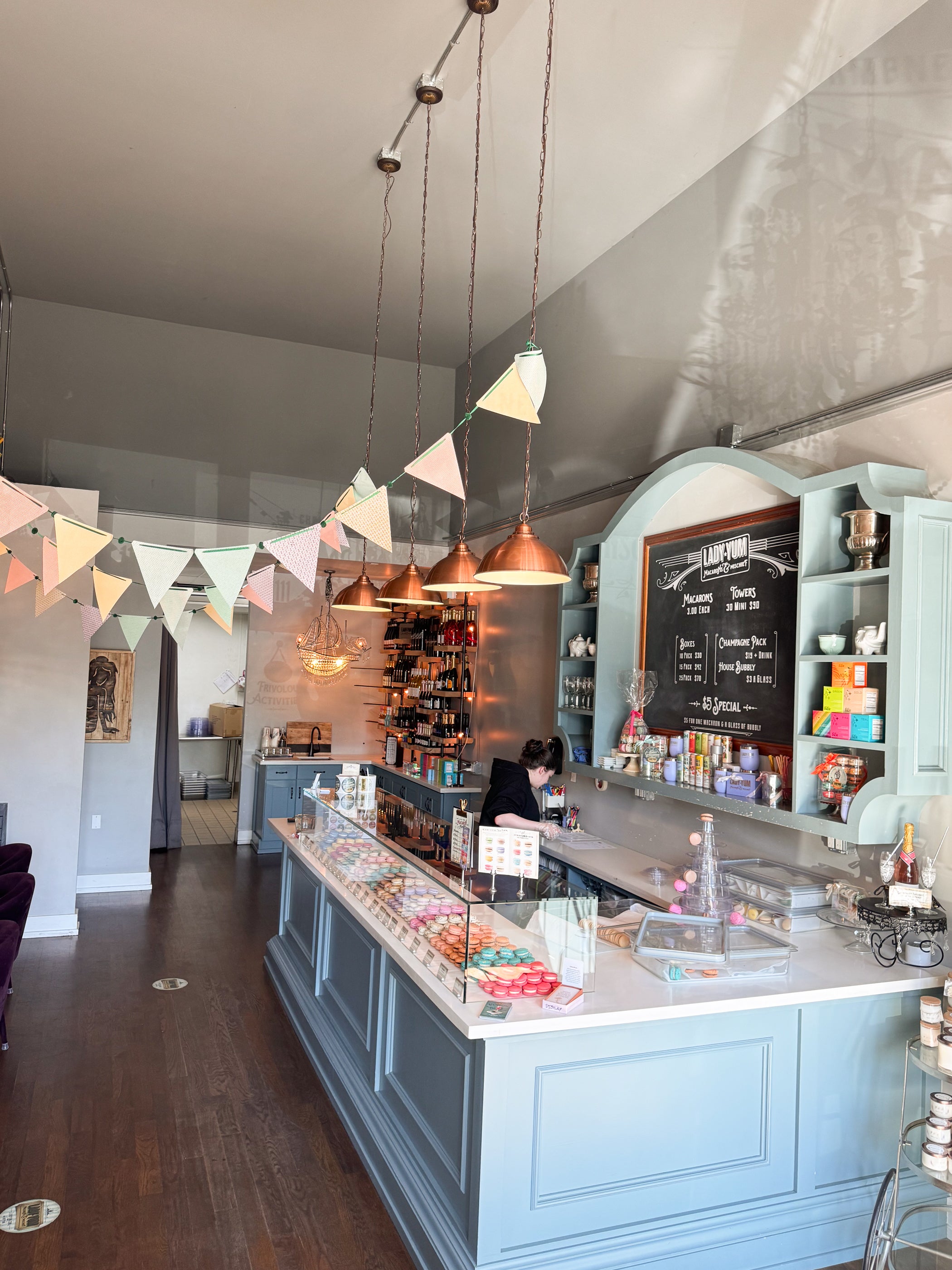 Downtown Kirkland – Lady Yum